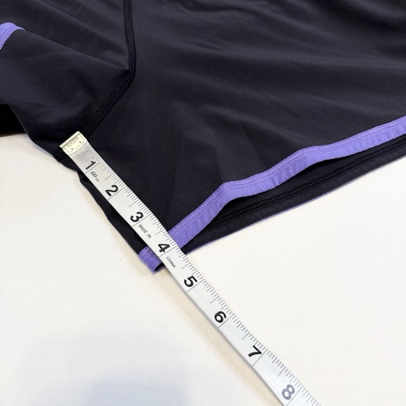 Lululemon Women Size 8 Groovy Run Shorts Black Quilt Summer13 5 Power Purple - Picture 4 of 13